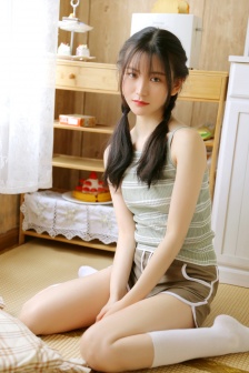 比基尼美女走秀